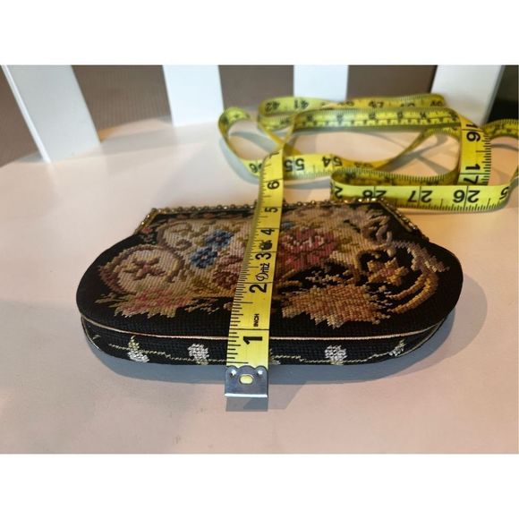 Vintage Petite Point Embroidered Needlepoint Floral Regency Core Petite Point Ha - Picture 4 of 10